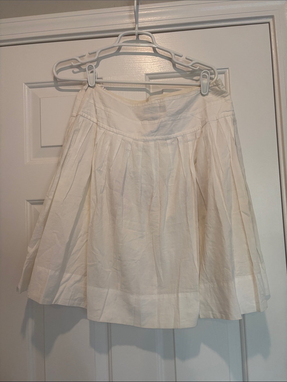INC International Concepts Ivory Pleated Skirt with Buckle size 8 - Picture 3 of 6